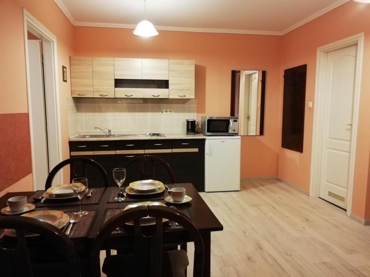 Voelgy Apartman Eger Exterior foto