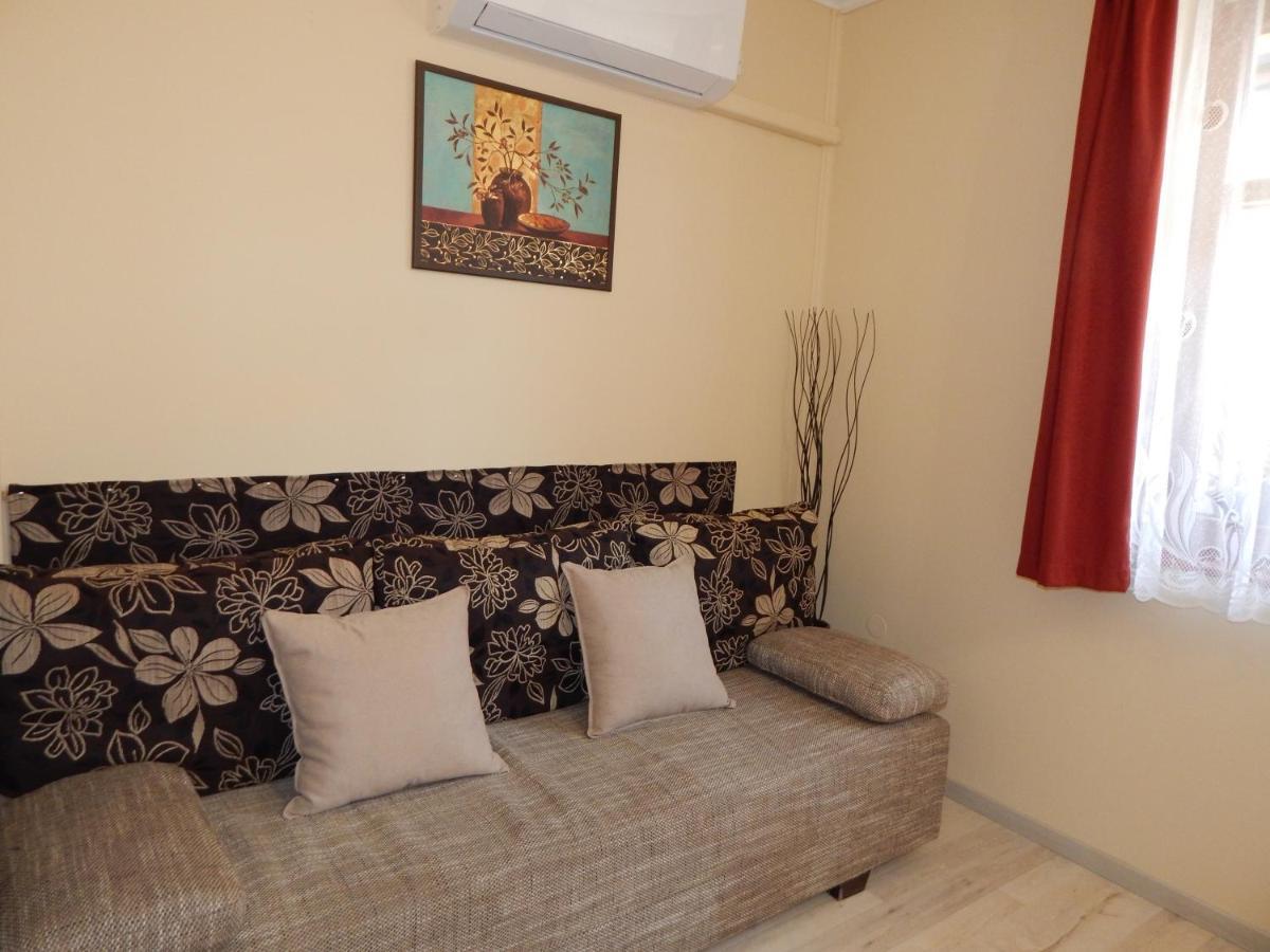 Voelgy Apartman Eger Exterior foto