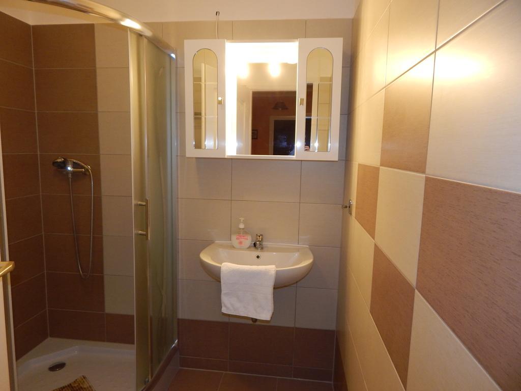 Voelgy Apartman Eger Exterior foto