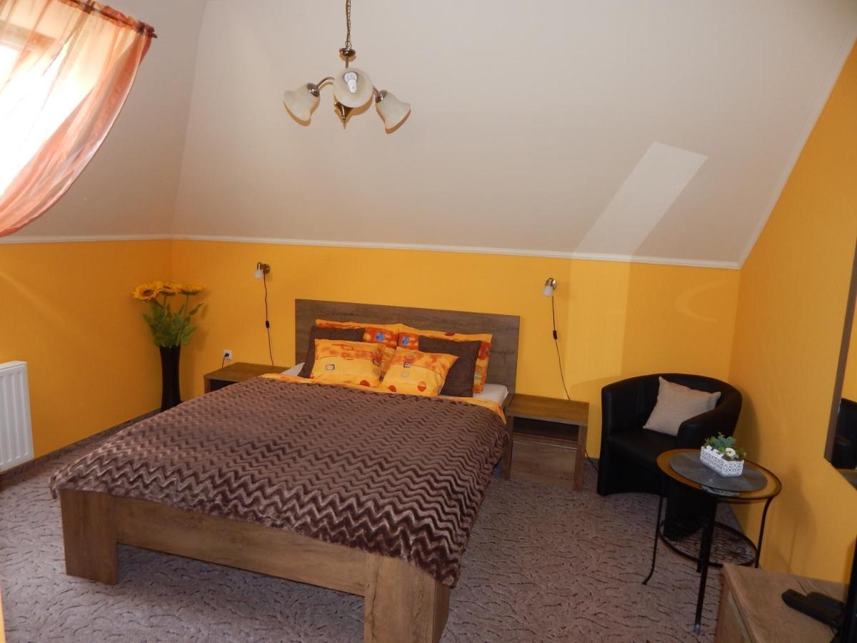Voelgy Apartman Eger Exterior foto